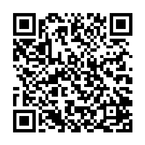 现在他堂兄看着他背影目光之中的那一份惊异和嫉妒二维码生成