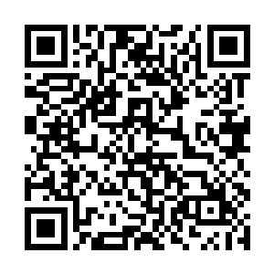 现在他画作战地形图比以前在呜格兰的时候专业多了二维码生成