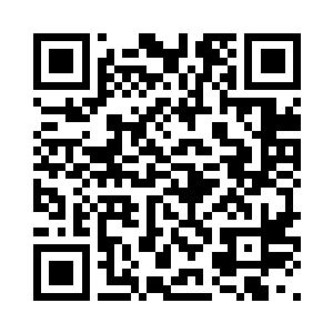 现在又很绅士的脱下一副给其披上二维码生成