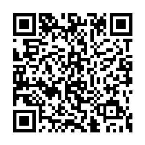 现在娜塔莉娅的提议他们把空间留给几个年轻人二维码生成