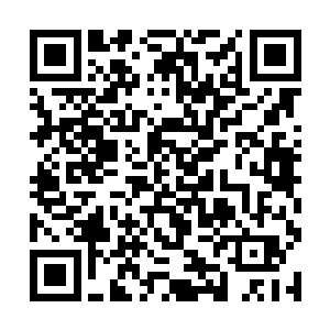 现在当他与约瑟夫就小型公司上市又聊了一上午之后二维码生成