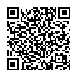现在的他还不知道在那个旮旯里终日为生计奔波着二维码生成
