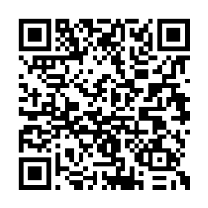 现在的商业策略就是在尽可能多的影院同时上映二维码生成