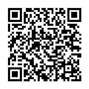 现在这个时候需要第一时间的打开外围的包围圈二维码生成