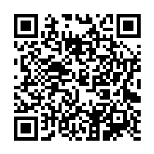 现场对星辰号的反过载系统和人工重力系统进行调整二维码生成