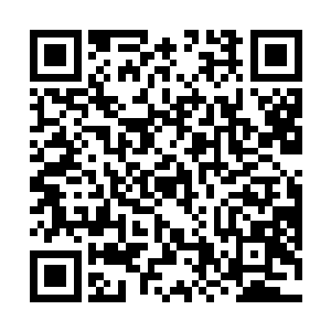 珍妮认为影片里那奢华糜烂的场景还是拍得相当不错的二维码生成