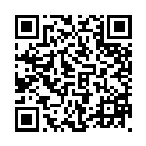 琴瑟色踩着厚实的满地火红枫叶朝内深入着二维码生成