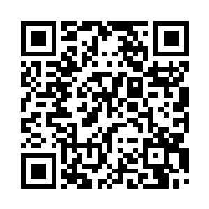 甚至一些人身上还缠绕着庞大的蟒蛇二维码生成