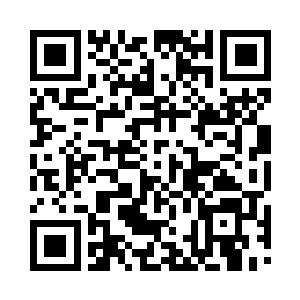 甚至刻意的冲着老太太挑了一下自己的眉毛二维码生成