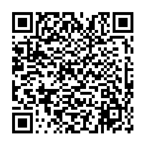 甚至就连一贫真人赠予他们的佩剑也被他放在了神国之中最为显眼之处二维码生成