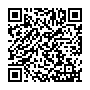 甚至是从遥远的欧洲而来的白皮肤的传教士都有二维码生成