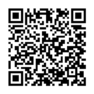 甚至是在交给自己装有禁药的矿泉水瓶子时候说的话二维码生成