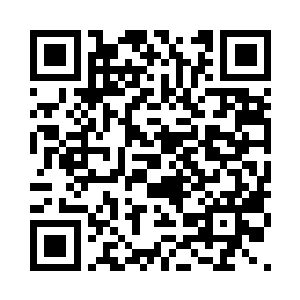 甚至有一次因为兜里没钱还被鸡哥踹过一脚二维码生成