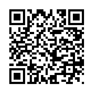 甚至有人专门给他和夏天做了两尊雕像二维码生成