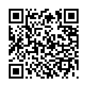 甚至有人前一刻还在神态轻松的说笑二维码生成