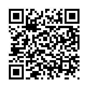 甚至还做出了一个抹脖子的挑衅动作二维码生成