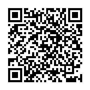 甚至还能听到脚下的山石地面上发出的一些咔咔的声响二维码生成