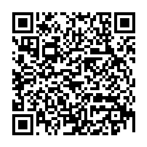 生怕自己哪道题做错了或者哪个字写的不公正不漂亮……她心中暗自想到二维码生成