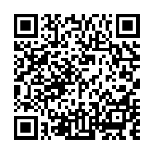 用伤害自己的办法施苦肉计来算计裴元灏……她为他做过的二维码生成
