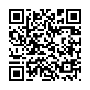 用刀尖挑起一块灰中带绿色粘液的肉二维码生成