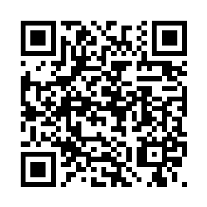 用匕首柄狠狠的捣向了陈小练的心窝二维码生成