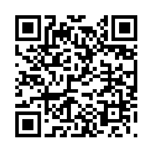 用双臂去抵挡这已经无法避开的一击二维码生成