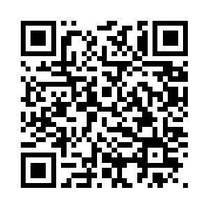 用唇轻轻碰触了下那柔软无骨的耳垂二维码生成