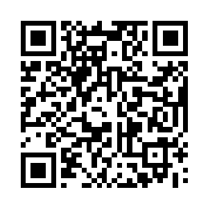 用手抹了一点在自己的鼻子下面的人中部位二维码生成