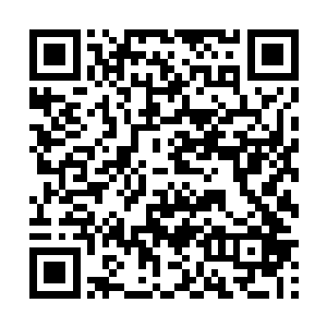 用最快的速度直接来到了大厦99层的商团值班董事的办公室二维码生成