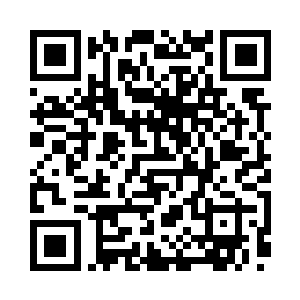 用轻质的滑翔翼可以从容越过这片平民区二维码生成