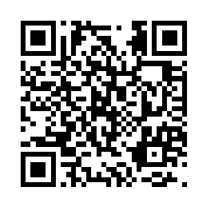 田华带着当地乡zhengfu的几个同志走了进来二维码生成