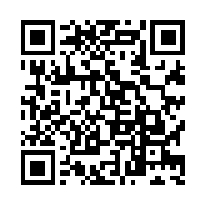 申申所指的粉色裙装就摆放在外半边的正中间二维码生成