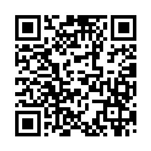 电视里一个记者举着话筒离得穆清怡相当近二维码生成