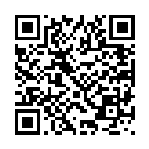 电话也是非常不合时宜的响了起来二维码生成