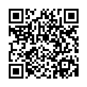 男人手上的刀直直的刺中了苏小爱的心口二维码生成