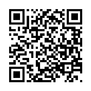 男子的伤口之上有一层特殊的力量在二维码生成