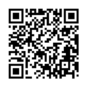 略显粗糙的手心在光滑白皙的腰后揉着二维码生成