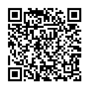 白发苍苍的克里斯有些玩笑意味地对罗伯特说道二维码生成