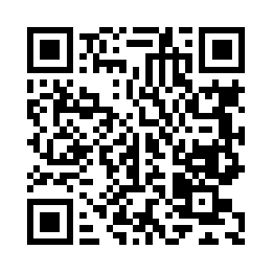 白天经受过阳光炙烤的地面和植物偏暗红色二维码生成