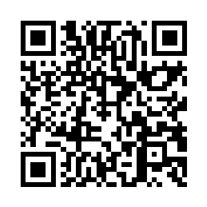 白潇清此时正坐在书房正中的古风书桌前二维码生成