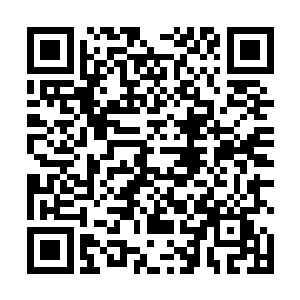 白破局开着他的悍马威风凛凛地驶进铜雀台后门的时候二维码生成