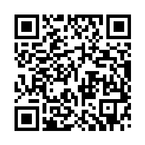 的作者吉尔森正捂着心口痛苦地倒在地上二维码生成