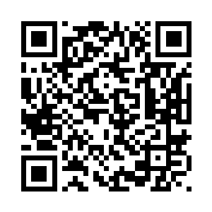 盒子里装着一枚奇大无比的夜明珠二维码生成