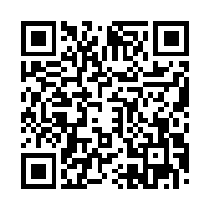 盛思颜浑不在意地坐在王二哥肩膀上左顾右盼二维码生成