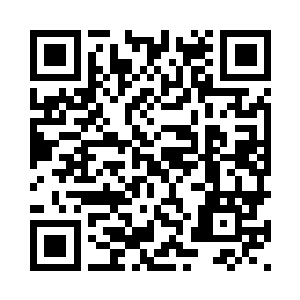 目光依旧在灵鉴球上仔细的观察着二维码生成
