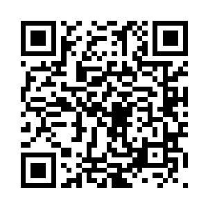 目光在琳琅满目不同规格的奶瓶上转来转去的二维码生成