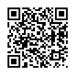 目光淡淡的扫了一眼旁边握紧了双拳二维码生成