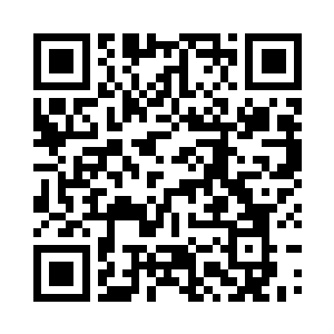 目光略微有些紧张的平视车窗外的世界二维码生成