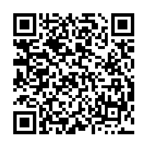 目光首先忍不住在云知秋那凹凸有致的婀娜身段上溜了两眼二维码生成
