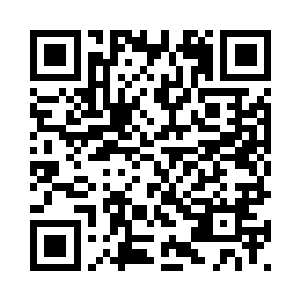 目前他是唯一能够控制红男爵的人二维码生成